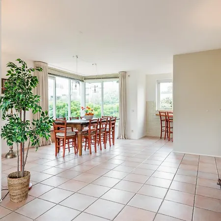 Villa Duin En *